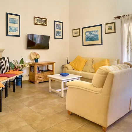 Holiday home Caseta *